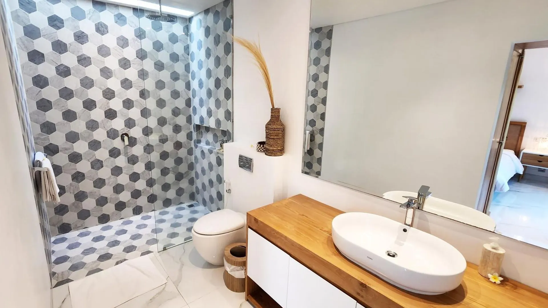Villa Vana Seminyak 0*,  Indonesia